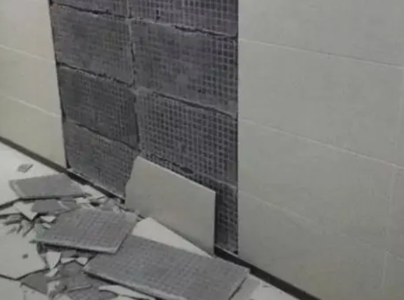 张店瓷砖空鼓维修公司分享下张店墙砖松动维修的知识